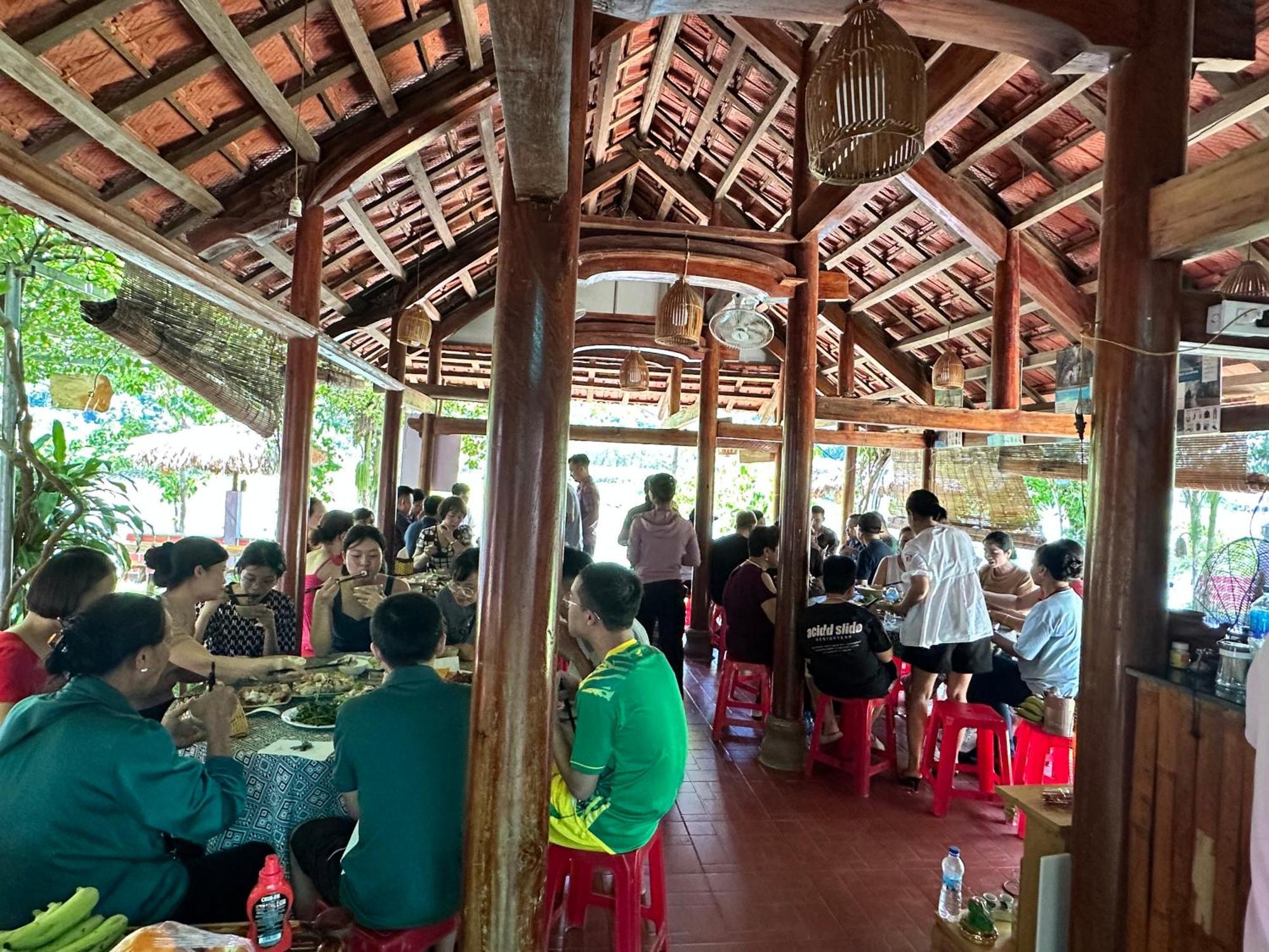 Son River House Phong Nha Exterior foto